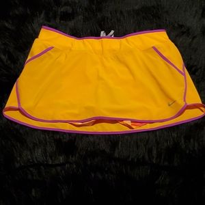 2/$15🦋 Nike skort
